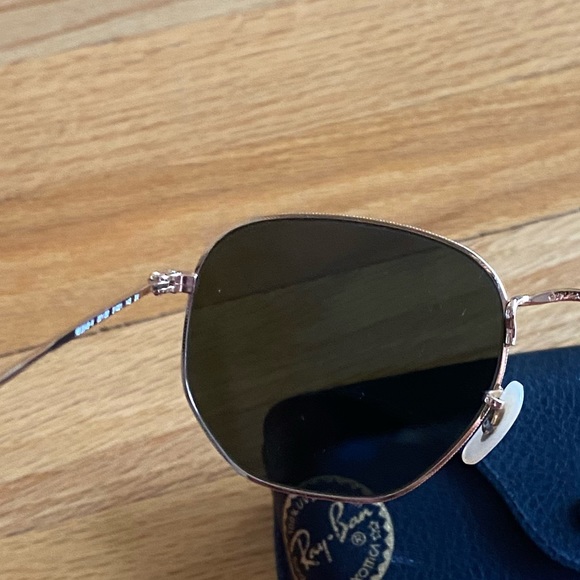 Ray-Ban Hexagonal Flat Sunglasses LIKE NEW - Picture 7 of 7